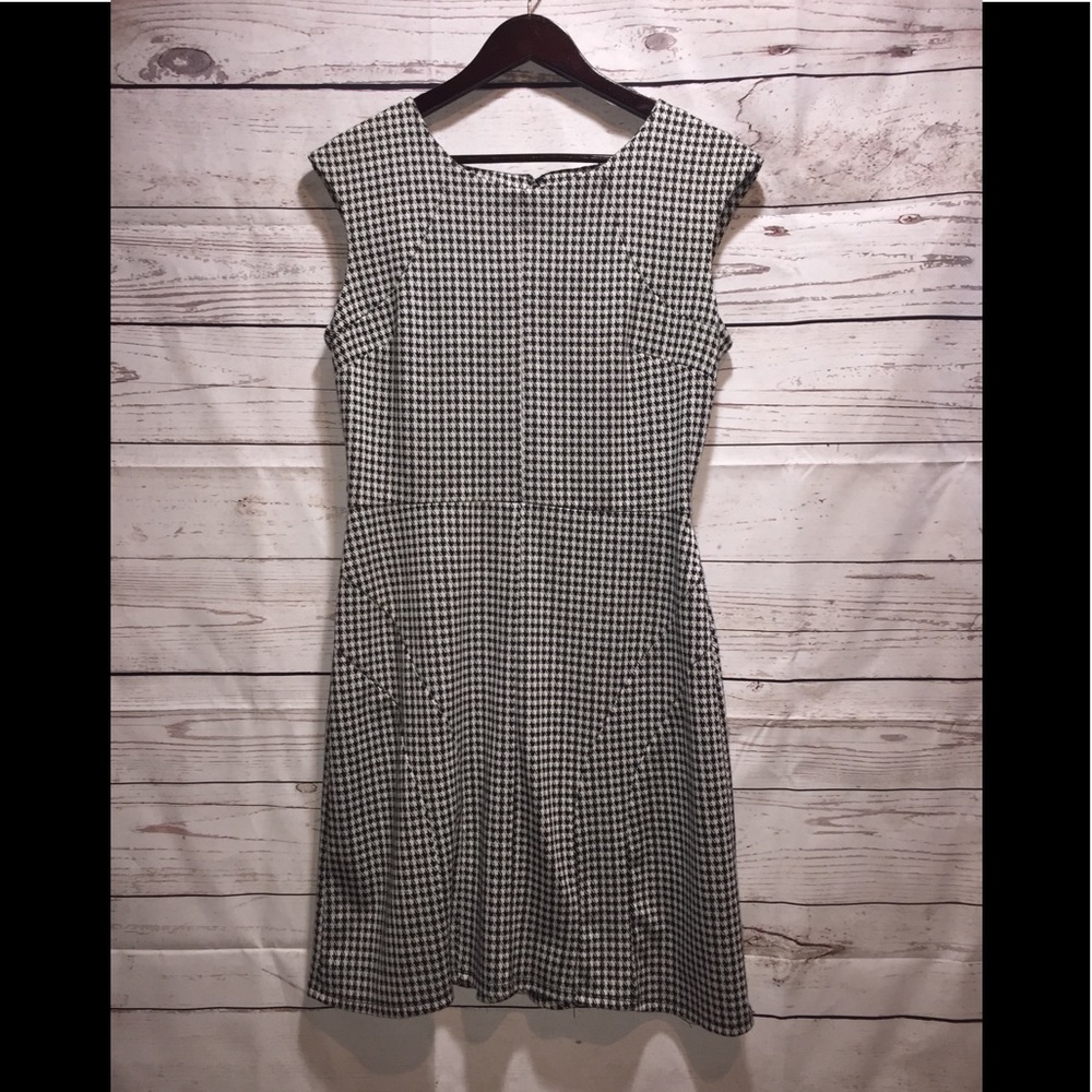 MERONA HOUNDSTOOTH DRESS SIZE LARGE